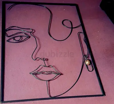 Minimalist Wire Face Wall Art - Black Metal Outline