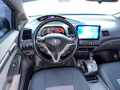 2010 Honda CIVIC — фото 2