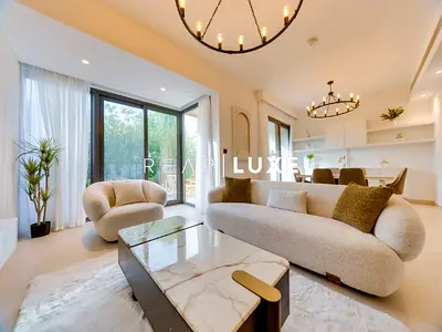 Fully Extended l Upgraded PHP l Fully Furnished