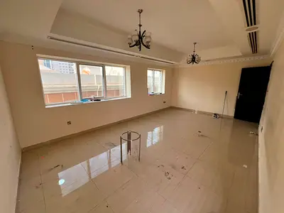 مساحة استثنائية | بناية جديدة | بلكونة | باركن داخل البناية | خزائن حائط | النعيمية 2