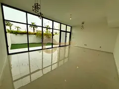 5 BEDROOM PLUS MAID | SINGLE ROW TOWNHOUSE