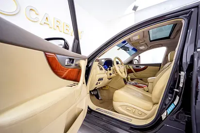 2015 Infiniti QX70 照片 9