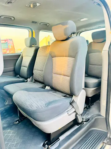 صورة 16 لـ 2016 Hyundai H1