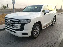 2025 Toyota LAND CRUISER