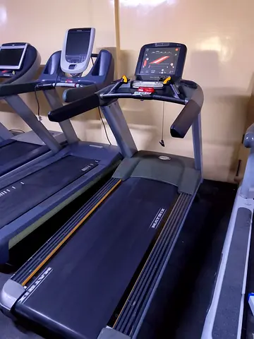 Pre-owned commercial treadmill - sturdy, good working condition Matrix