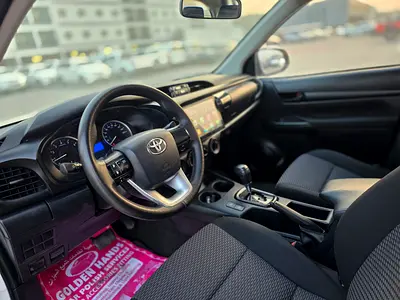صورة 14 لـ 2016 Toyota HILUX