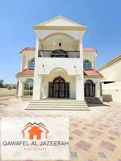 Luxury villa for rent in al mizhar ( 5bedroom + big hall + majlas + maid room )
