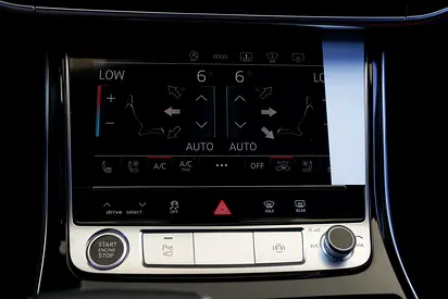 صورة مصغرة 11 لـ 2023 AUDI A8