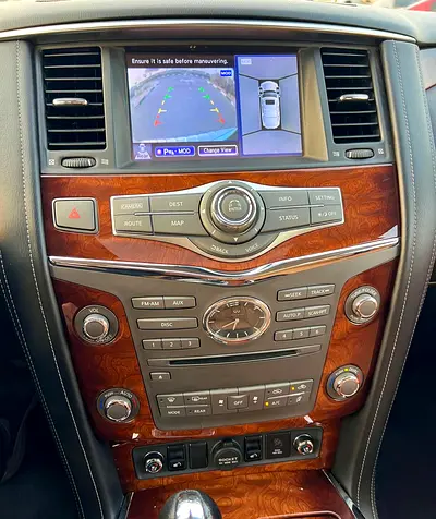 2016 Infiniti QX80 照片 16