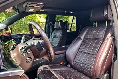 2021 Cadillac ESCALADE — миниатюра 11
