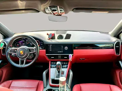 2022 Porsche CAYENNE 照片 9
