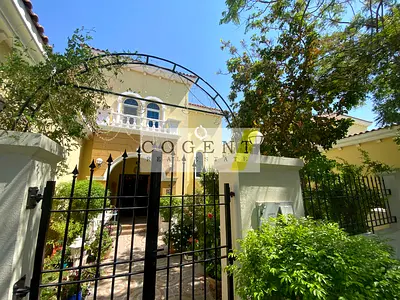 Get a 4 bed for the price of 3 bed villa at an amazing location