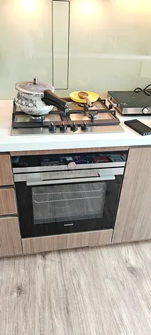 Built-in Siemens Electric Oven — Good Working Condition