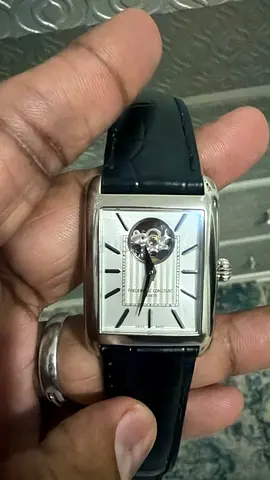 Frédérique Constant Classics Carrée Heart Beat Automatic