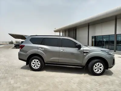 Nissan Xterra SE, миниатюра 3