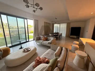 Luxury 4-Bedroom Townhouse in Falcon North Island – Unbeatable Prices & Prime Location!