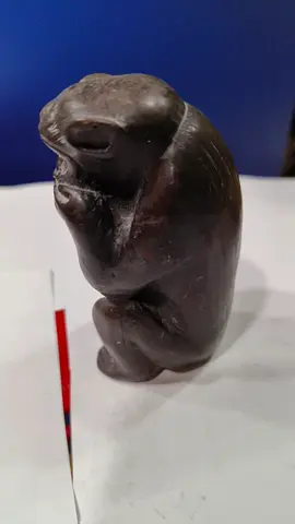 Resin wood sculpture 10cm height