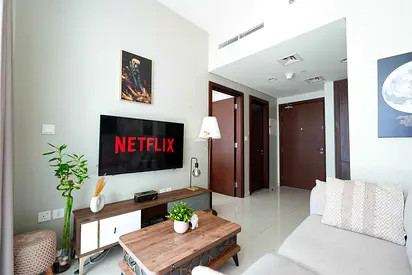 FURNISHED | PARTIAL CANAL VIEW | NEGOTIABLE