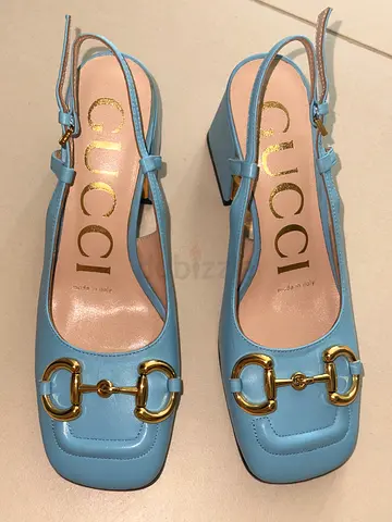Blue shoes Gucci looking size 37 euro heels
