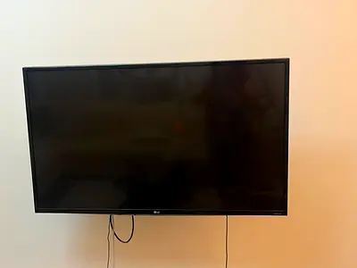 LG 43-inch and 31-inch LED TVs - FLAWLESS Working Condition