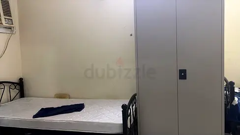 Single bed space