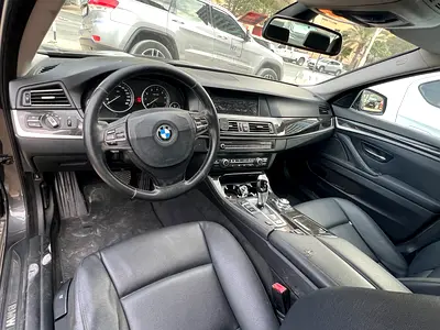 2012 BMW 5-SERIES — миниатюра 10