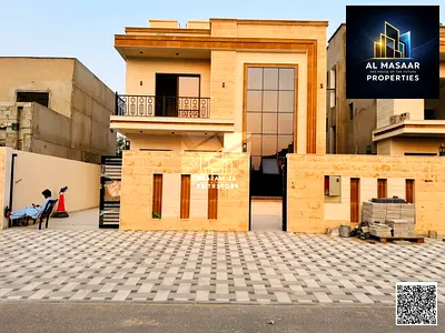 A luxurious villa with a full stone facade, combining elegance and comfort, including registration and ownership fees, negotiable.