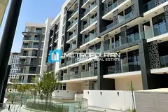 Hot Deal | Single Row Middle | 3 BR w\ Maid's