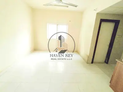 Limited offer big size spacious studio with separate kitchen in a reasonable price close to bus station