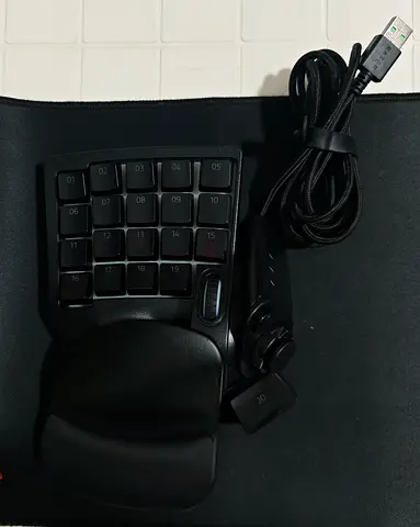 Rezar Tartarus v2 gaming keypad