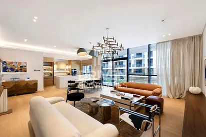 Fully Furnished and Upgraded | Spacious Apt