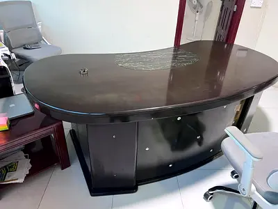 Office / Manager Table