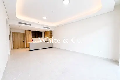 Pool View | Genuine | Large Internal Space