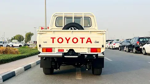 2026 Toyota LAND CRUISER 70 SERIES — фото 4