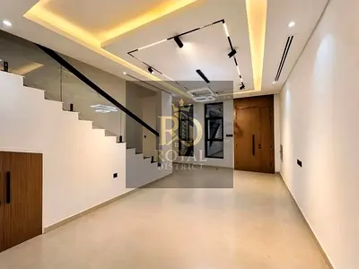 فيلا دوبلكس فاخرة 6 غرف | 3 طوابق | على شارعين | شامل رسوم التسجيل والتمليك | الحليو 2 الوصف هل تبحث عن فيلا عصرية بموقع مميز وتشطيب فاخرفيلا دوبلكس