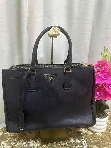 Preloved Black Prada Saffiano Leather Tote Bag - Good Condition Aunthenticity not Guranteed