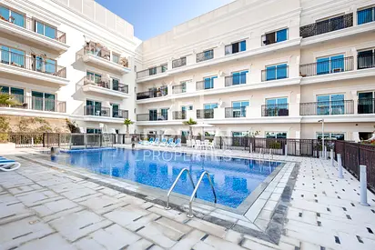 Modern Unit I Spacious I Vacant on Transfer