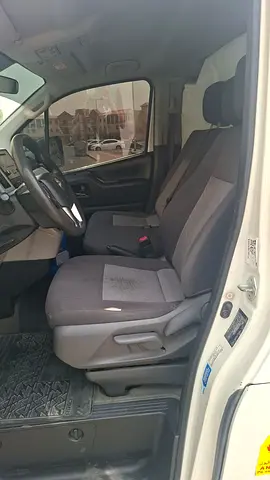 2021 Toyota HIACE 照片 7