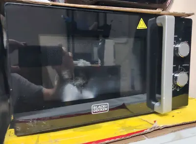 Black & Decker Countertop Microwave Used, Good Working Condition