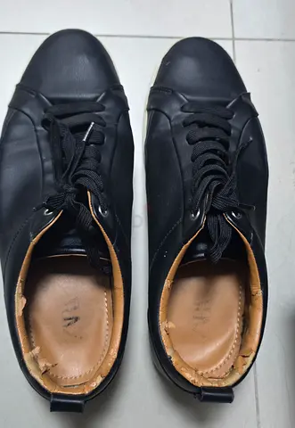 SHOES FOR URGENT SALE 43 Size