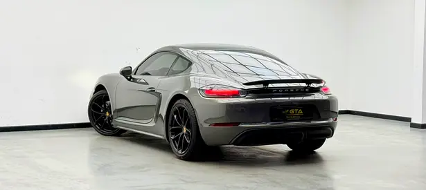صورة 4 لـ 2023 Porsche 718