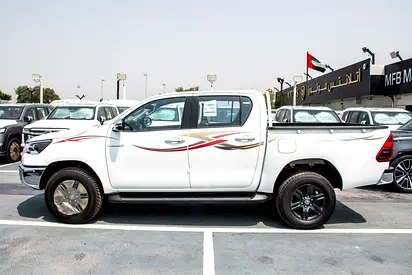 2026 Toyota HILUX — миниатюра 8