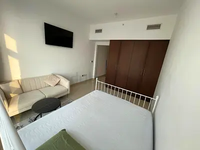 Master Room in Reem Island | Pool & Gym | Bills Included