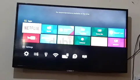 42-inch Smart LED TV only Netflix working at the time, software updation required for YouTube use
