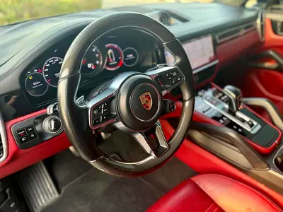 صورة 10 لـ 2020 Porsche CAYENNE