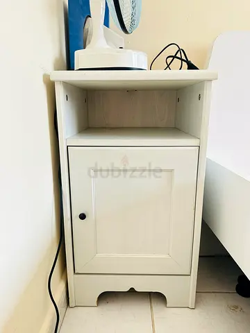 Move Out Sale - Corner Table for AED 25!