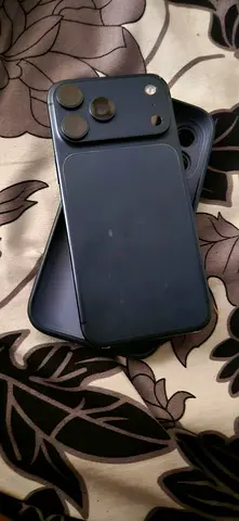 iPhone 17 pro max