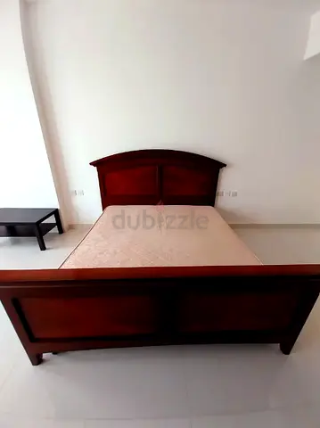 Solid wood Bed with mattress 180x200cm