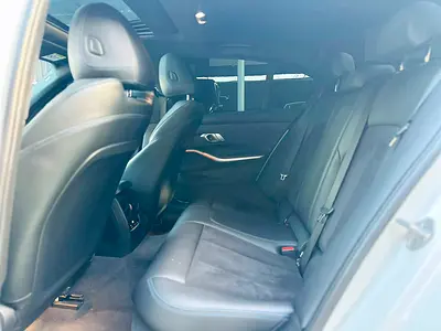 BMW 3 Series 330i, миниатюра 12
