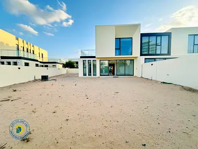 Luxury villa in a prime location directly adjacent to the golf club in Al Zorah district, Ajman